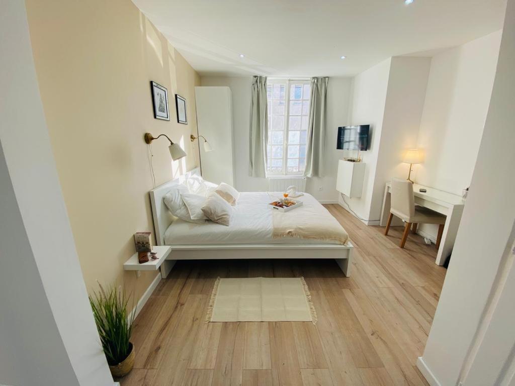 Studio Cosy En Plein Coeur De Soissons Apartment Bagian luar foto
